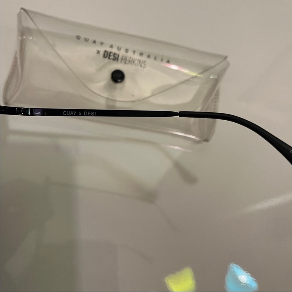 Quay Desi Perkins High Key Aviator Sunglasses - Picture 3 of 5